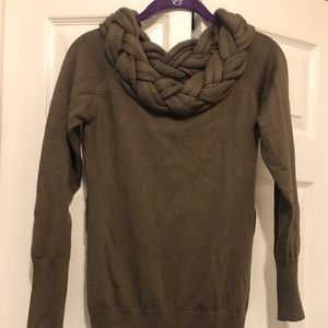 🔥3/$15 Venus sweater